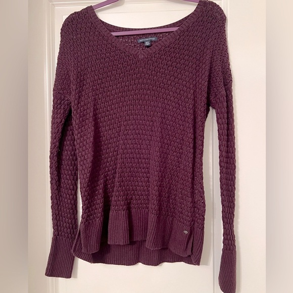 XS AMERICAN EAGLE KNIT LONG SLEEVE - Picture 1 of 5